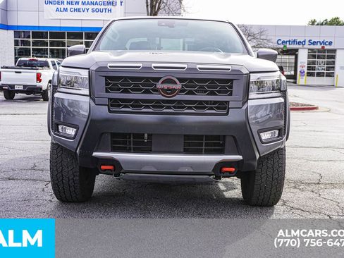 Used 2025 Nissan Frontier PRO-4X w/ Pro Convenience Package image 12