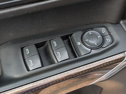 Certified 2022 Chevrolet Silverado 1500 RST AWD/4WD image 14