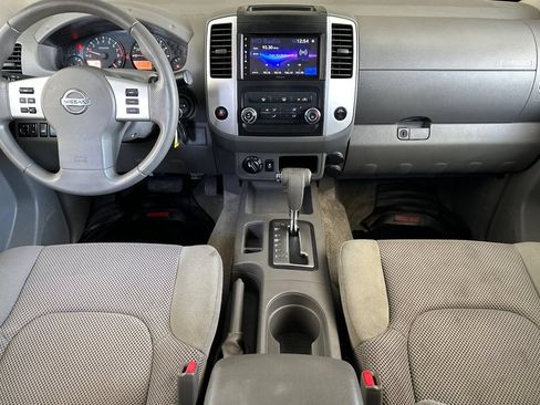 Used 2013 Nissan Frontier SV AWD/4WD image 13