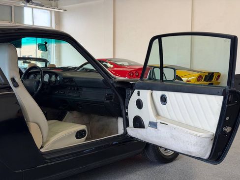 Used 1990 Porsche 911 Carrera image 27