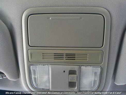 Used 2016 Honda Odyssey LX image 43