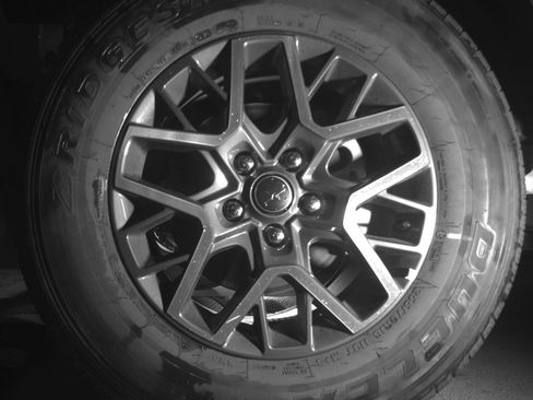 Used 2025 Jeep Wrangler Sahara image 12