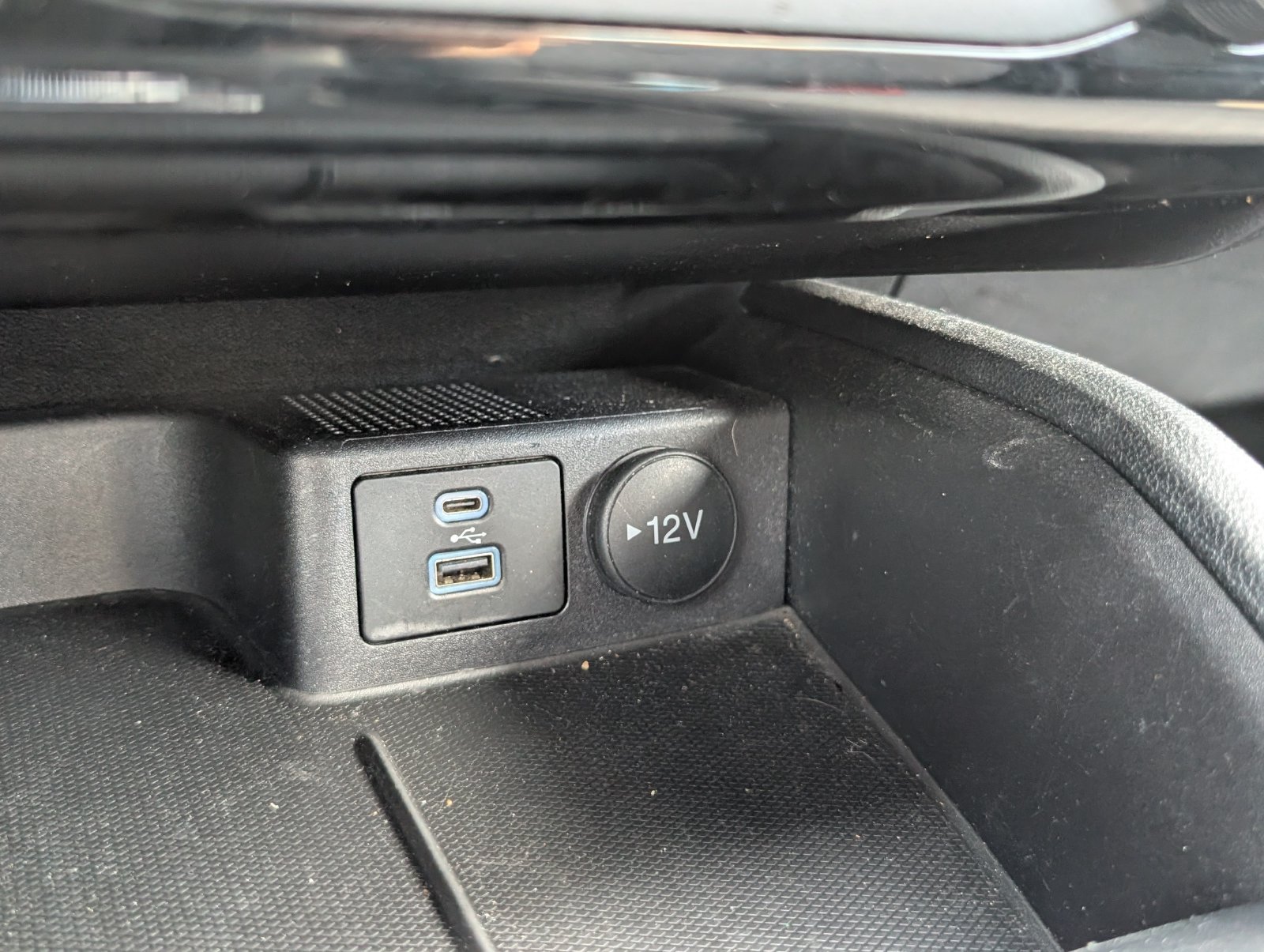 Used 2022 Ford Escape SE FWD image 19