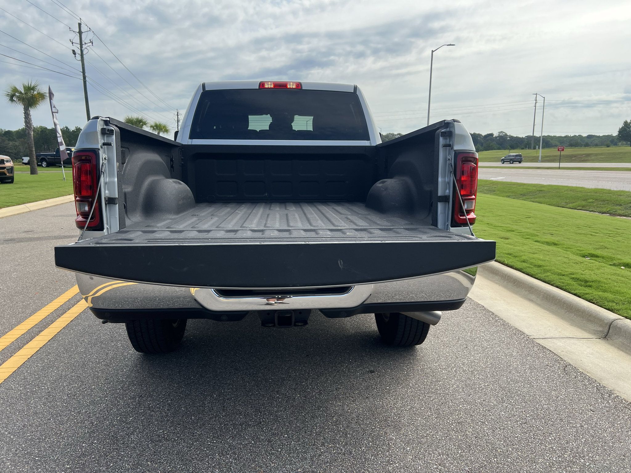 Certified 2026 RAM 2500 Big Horn AWD/4WD image 10