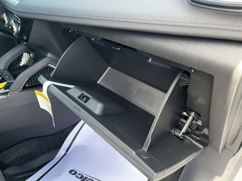 New 2025 Chevrolet TrailBlazer LT w/ LT Cold Weather Package FWD image 36