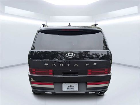 Used 2025 Hyundai Santa Fe Limited FWD image 4