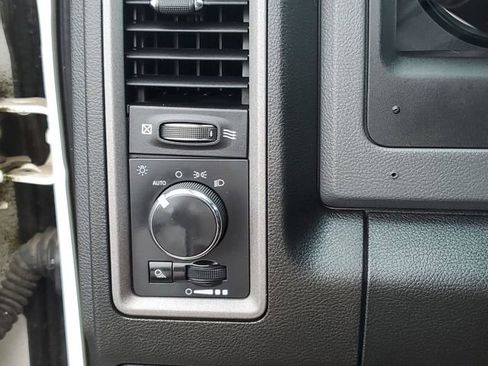 Used 2017 RAM 2500 Tradesman w/ Chrome Appearance Group image 22