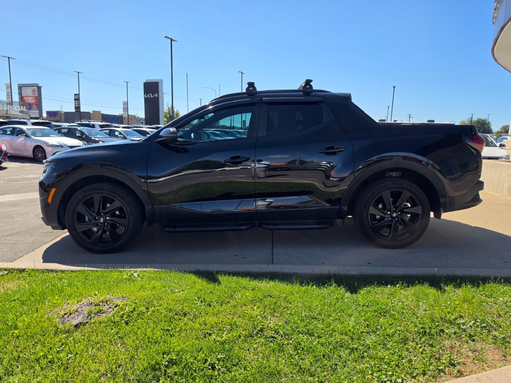 Used 2023 Hyundai Santa Cruz Night AWD/4WD image 8