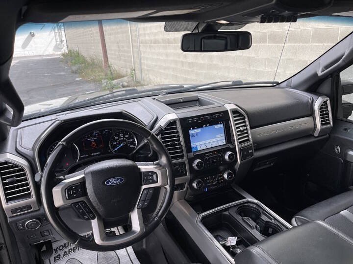 Used 2019 Ford F350 Platinum w/ Platinum Ultimate Package AWD/4WD image 22