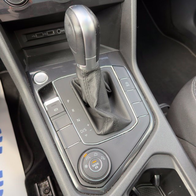 Used 2019 Volkswagen Tiguan SE w/ Panoramic Sunroof Package AWD/4WD image 24