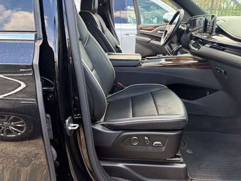 Used 2023 Cadillac Escalade Premium Luxury w/ Performance Package AWD/4WD image 18