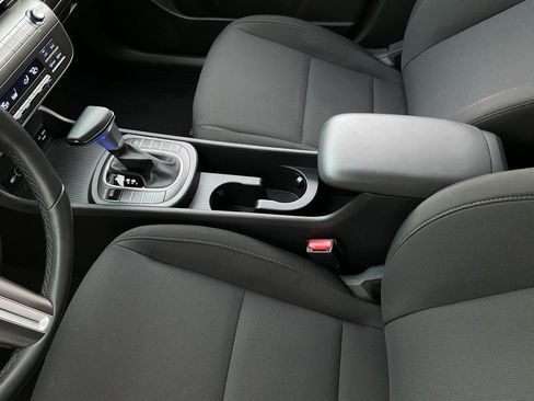 Used 2025 Hyundai Kona SEL image 34