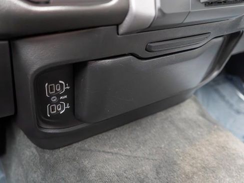 Used 2022 RAM 1500 Big Horn AWD/4WD image 31