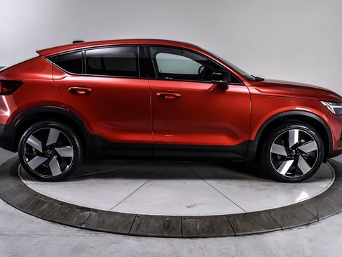 Used 2023 Volvo C40 P8 Recharge Plus AWD/4WD image 7