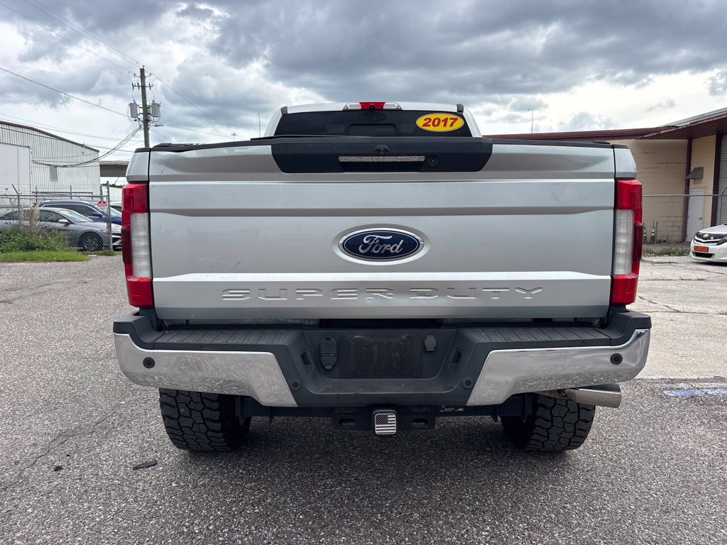 Used 2017 Ford F250 Lariat w/ Lariat Ultimate Package AWD/4WD image 4