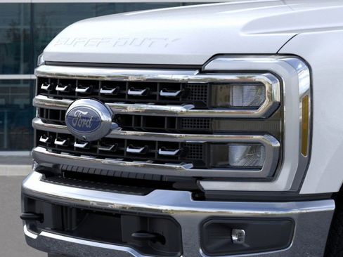 New 2026 Ford F250 Lariat w/ Chrome Package image 19