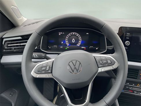 New 2025 Volkswagen Jetta SE image 23
