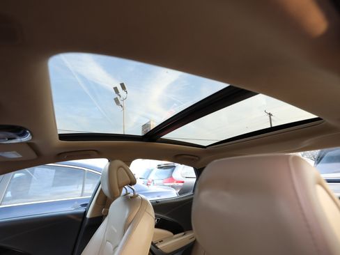 Used 2013 Hyundai Azera w/ Technology Pkg image 15