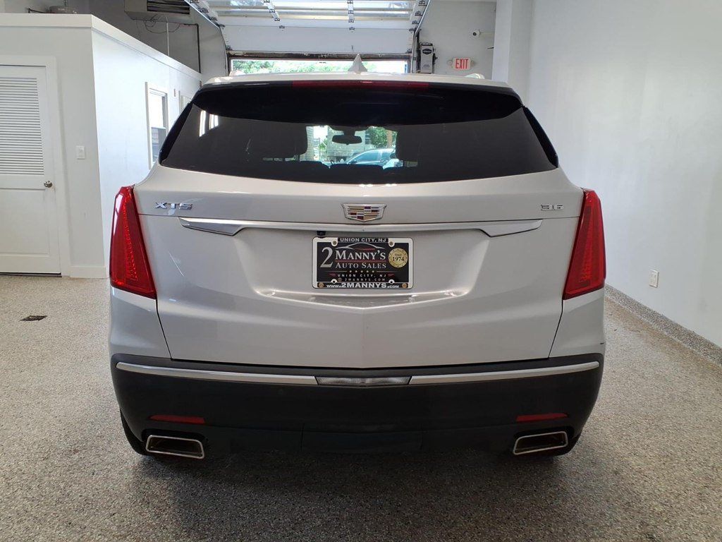 Used 2017 Cadillac XT5 FWD image 5