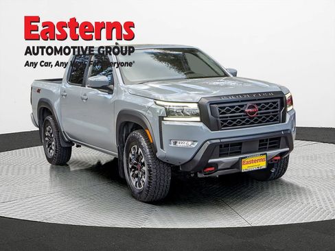Used 2024 Nissan Frontier PRO-4X w/ Technology Package AWD/4WD image 3