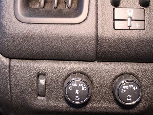 Used 2022 Chevrolet Colorado LT w/ LT Convenience Package image 18