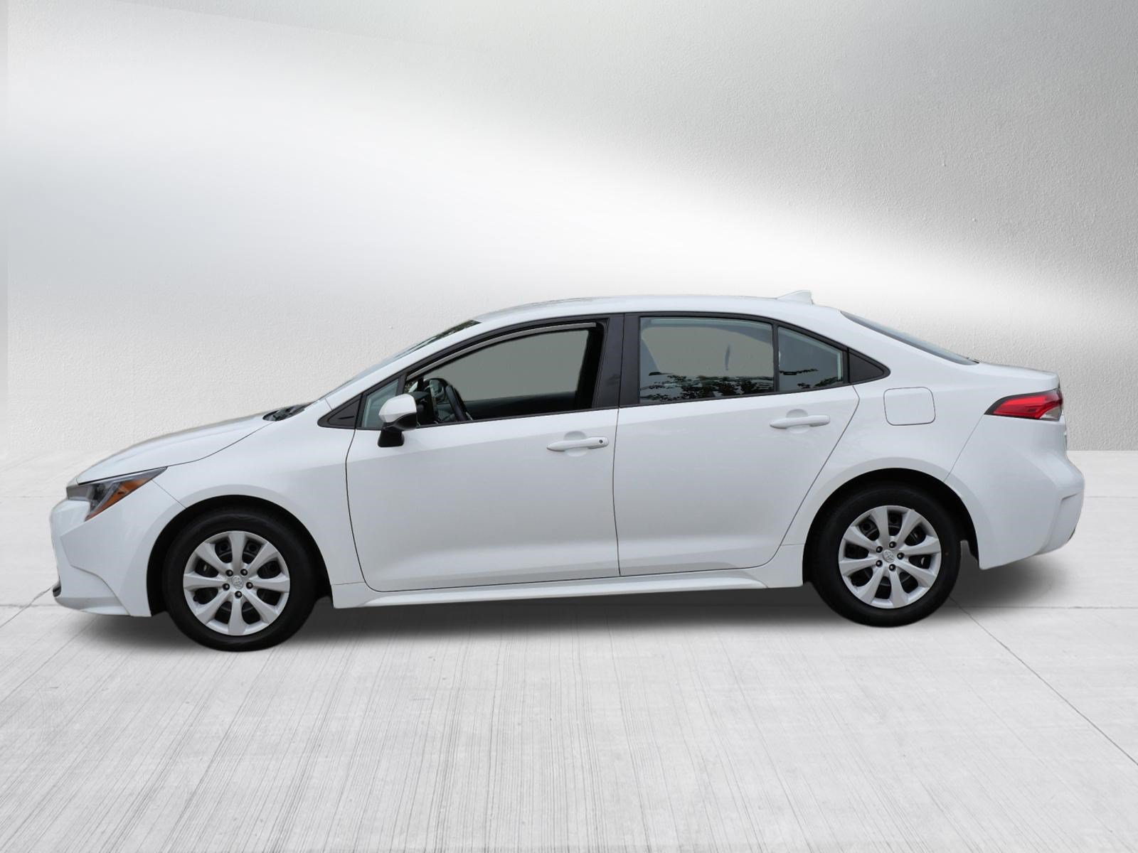 Certified 2024 Toyota Corolla LE FWD image 5