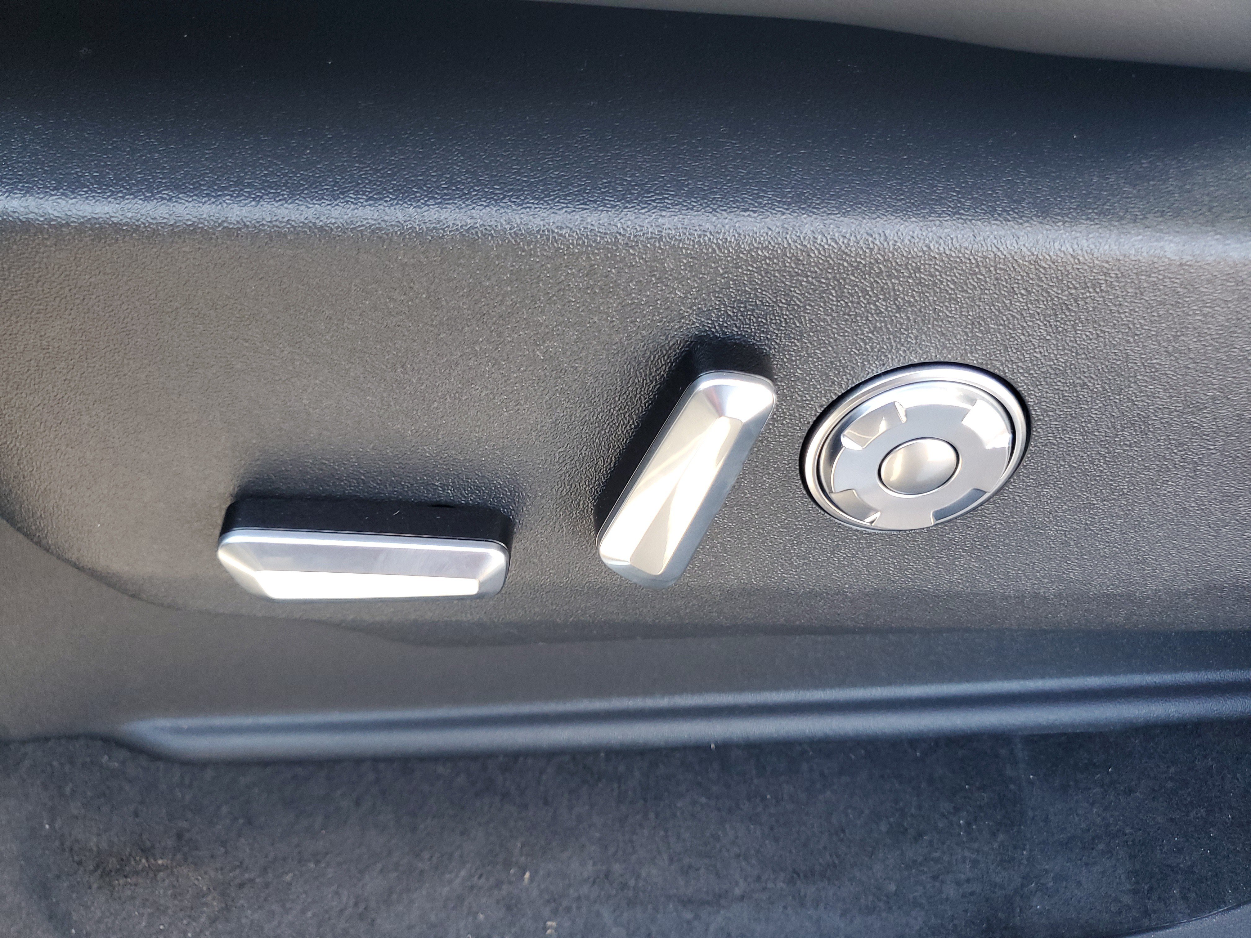 New 2027 Lincoln Navigator Reserve AWD/4WD image 13
