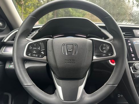 Used 2016 Honda Civic Touring image 24