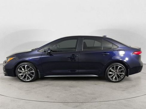 Used 2022 Toyota Corolla SE FWD image 2