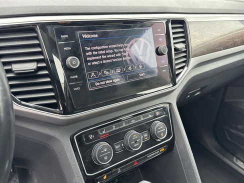 Used 2018 Volkswagen Atlas SEL Premium image 24