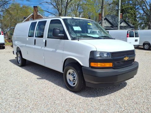 New 2026 Chevrolet Express 2500 Extended w/ Driver Convenience Package RWD image 1