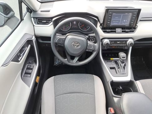 Certified 2022 Toyota RAV4 XLE image 12