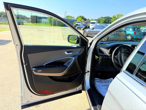 Used 2014 Hyundai Santa Fe Sport image 16