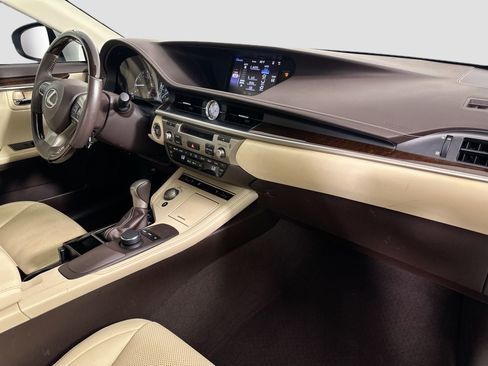 Used 2017 Lexus ES 350 image 29