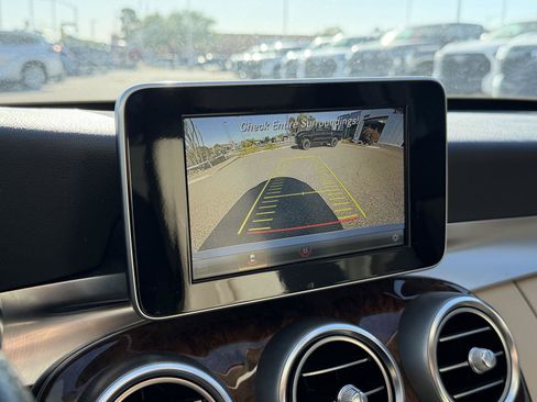 Used 2018 Mercedes-Benz C 300 Sedan image 31
