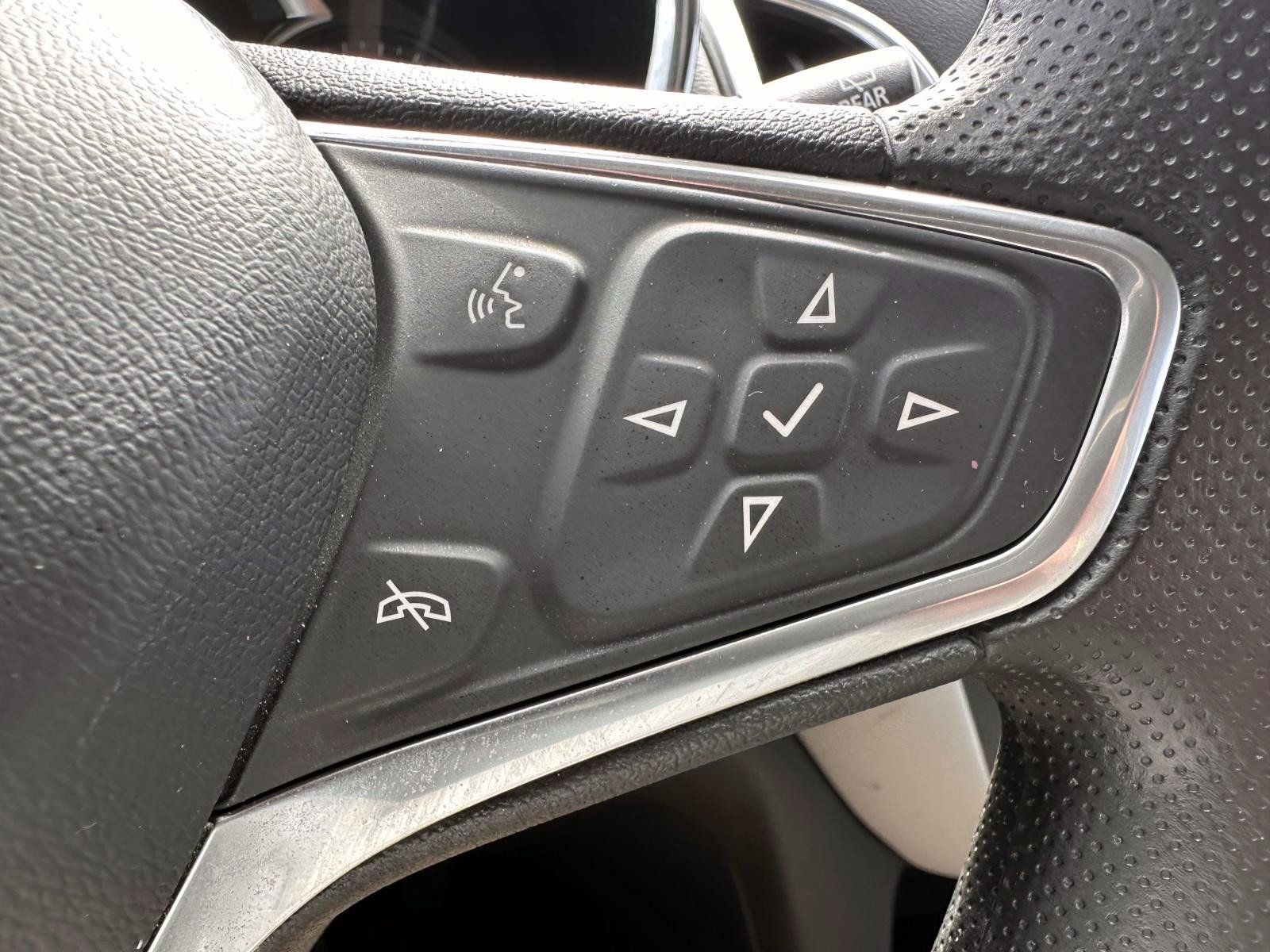 Used 2023 Chevrolet Equinox LS w/ LS Convenience Package AWD/4WD image 17
