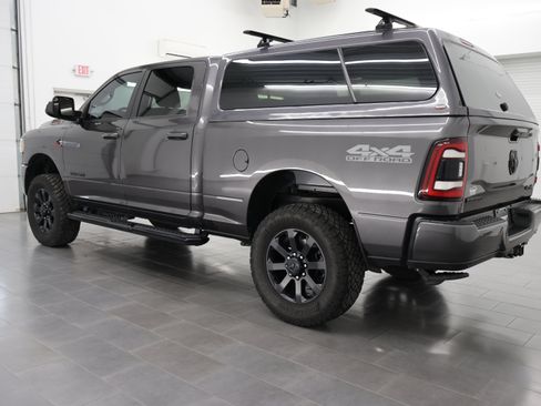 Used 2020 RAM 2500 Big Horn w/ Night Edition AWD/4WD image 6