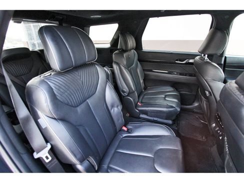 Used 2023 Hyundai Palisade Calligraphy FWD image 13