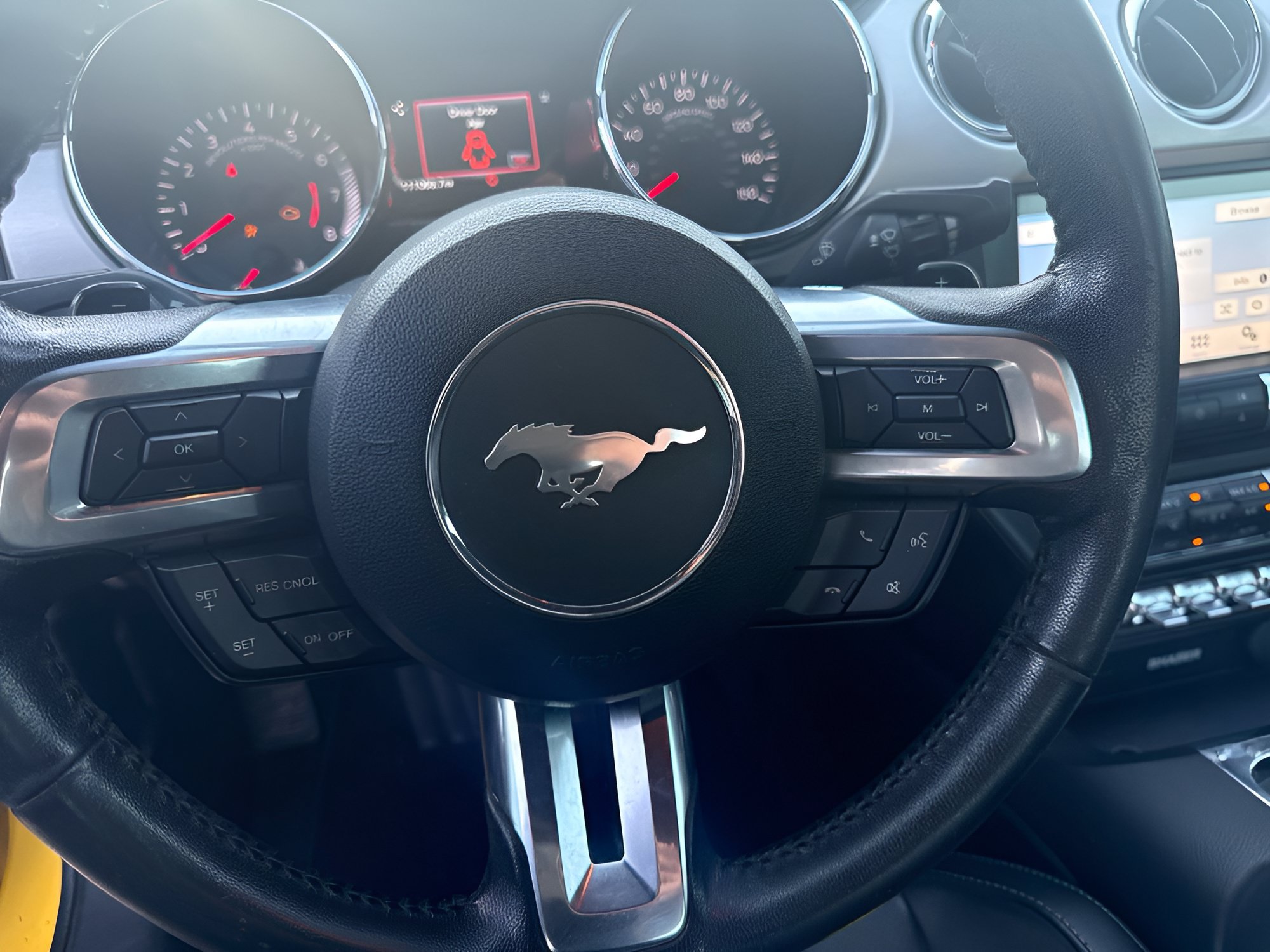 Used 2016 Ford Mustang Premium RWD image 24