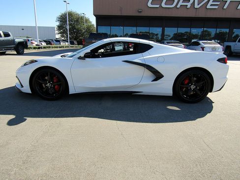 Used 2023 Chevrolet Corvette Stingray Coupe image 8