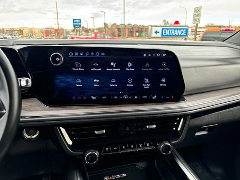 Used 2025 Chevrolet Tahoe Z71 image 17