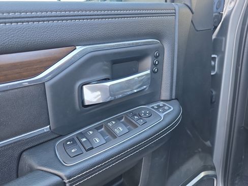 Used 2024 RAM 2500 Laramie image 17