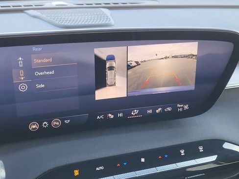 Used 2025 Buick Enclave Preferred image 22