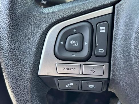 Used 2017 Subaru Forester 2.5i Premium AWD/4WD image 10