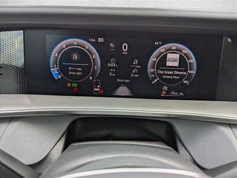 New 2026 Volkswagen Tiguan SE image 16