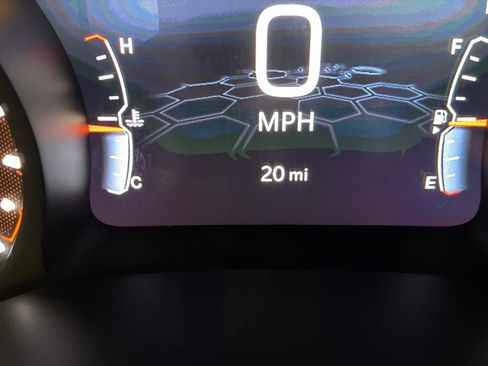 New 2025 Jeep Compass Latitude w/ Sun & Sound Group AWD/4WD image 17