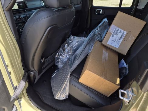 New 2026 Jeep Gladiator Sport image 12