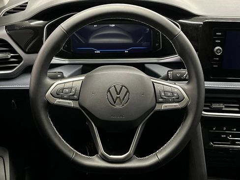 New 2026 Volkswagen Taos SE AWD/4WD image 9