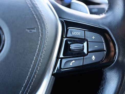 Used 2019 BMW 540i xDrive w/ Convenience Package image 40