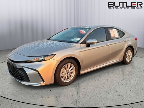 Certified 2025 Toyota Camry LE FWD image 2
